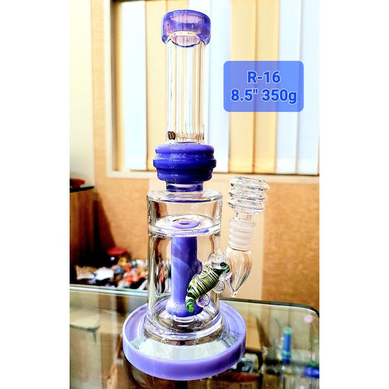 8'' Showerhead Bong with Bee on its Body(Weight-350gm)